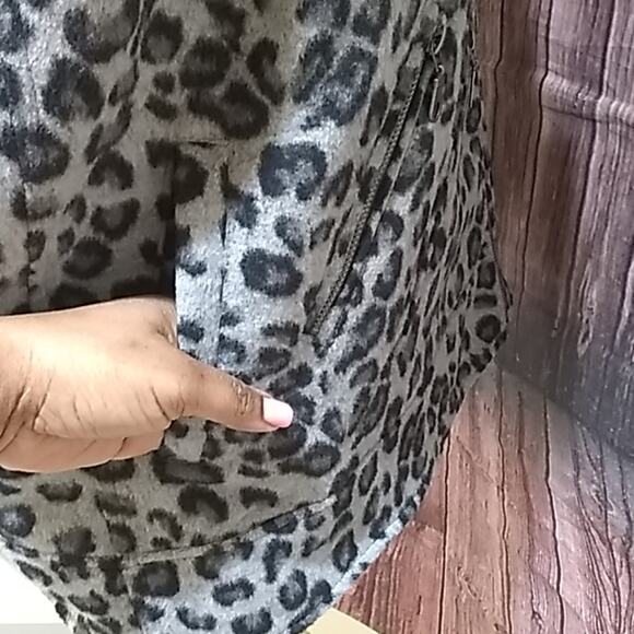 Jolt Animal Print Large Motor Vest - Picture 5 of 8